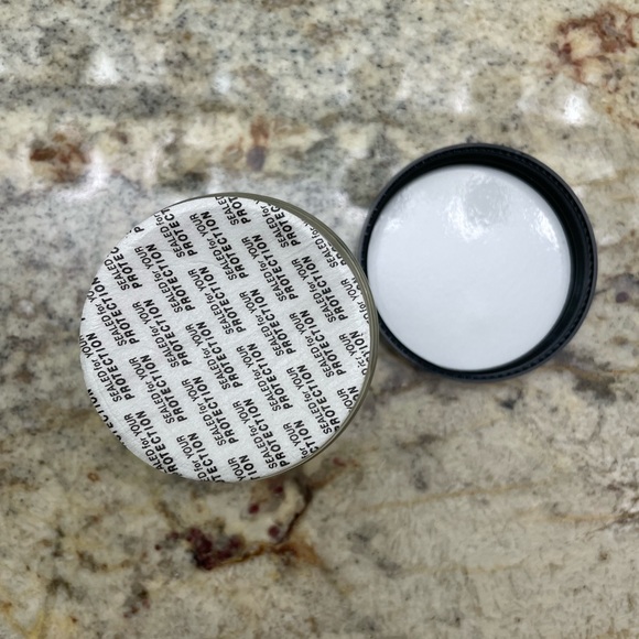 Clay Pomade - Picture 4 of 4